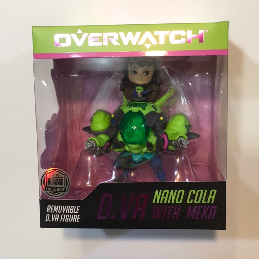 D.VA With Meka: Overwatch 2019 Blizzard Exclusive Mini Figure.
